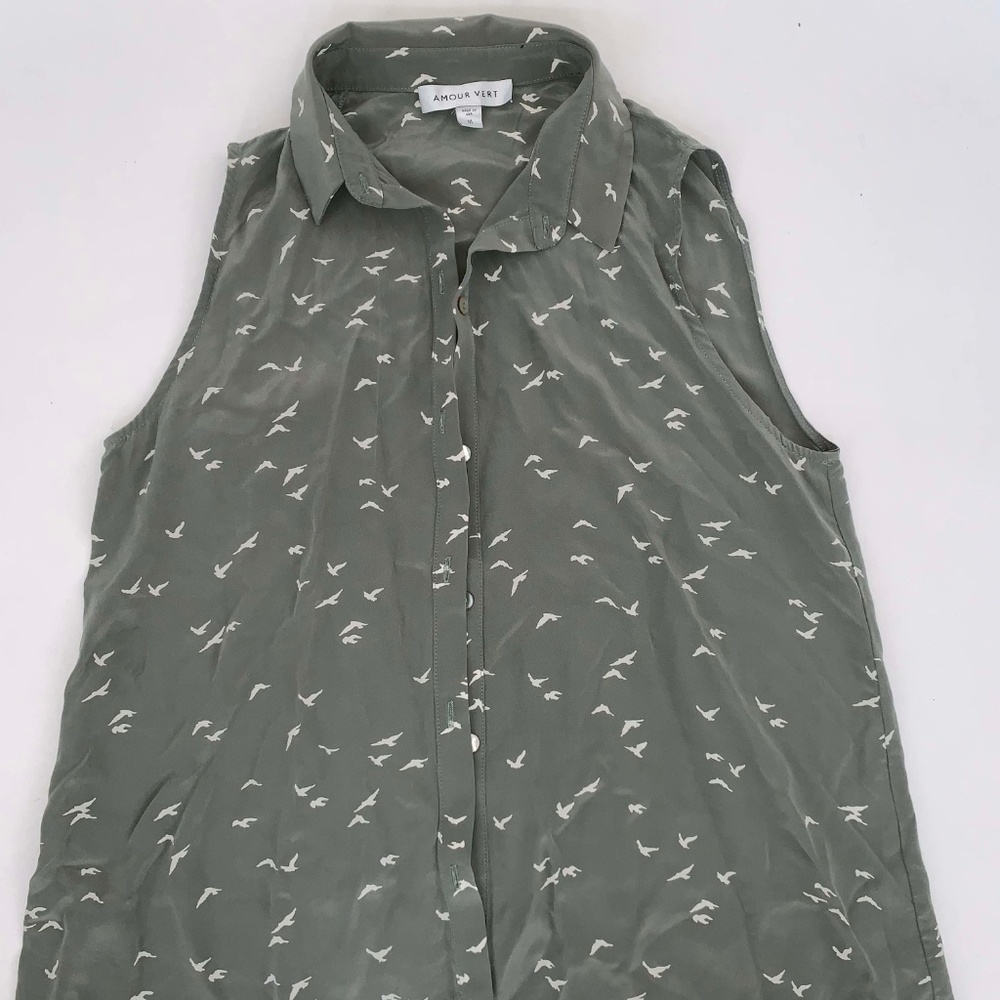 Amour Vert Green Sleeveless Blouse M Bird Pattern